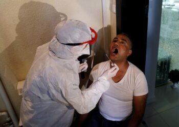 Surge in Turkish COVID Cases Pits Doctors Against Politicians | World News