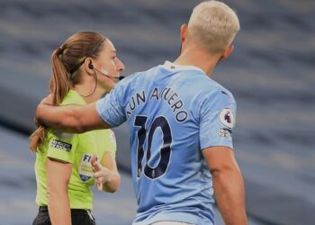 Sergio Aguero widely criticized for putting his hand on female official Sian Massey-Ellis