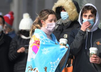 Andrew Cuomo rips White House ‘surrender’; 225K US deaths