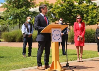 After COVID-19 outbreak, SUNY Oneonta president departs | Politics