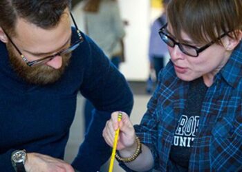 Opera Omaha offers students a chance to hear poems set to music | Education