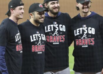 D’Arnaud’s ‘old-school hack’ helps Braves complete sweep | Sports