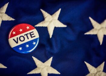 Teacher policed political pins in 1940 classroom [I Know a Story column] | Food + Living