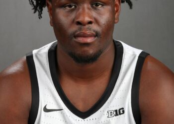 Iowa freshmen have had untraditional start | College Sports