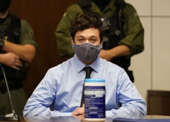 Illinois authorities extradite Kyle Rittenhouse to Wisconsin | US & World News