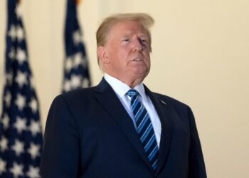 Trump rejects Democratic offer, eyes election