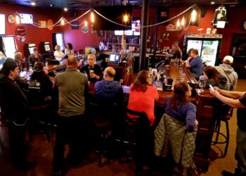 US borders; Wisconsin gatherings; Mississippi mask mandate