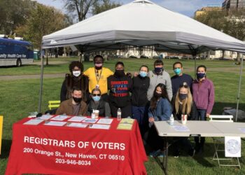 New Haven, Yale groups host voter registration rally and health summit