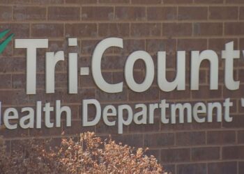 Tri-County Health Warns Residents After Rise In Coronavirus Cases, Hospitalizations – CBS Denver