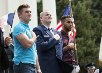 Alek Skarlatos, 28-year-old political novice, closes in on incumbent Peter DeFazio in 4th District congressional race.