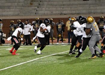 Cavaliers own top spot in poll – LaGrange Daily News