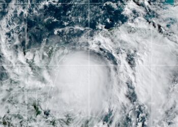 Hurricane Zeta makes landfall in Mexico, takes aim on US Gulf Coast