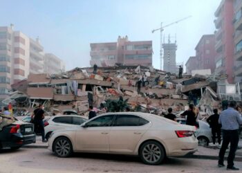 7.0 magnitude earthquake in Aegean Sea hits Turkey, Greece, USGS says