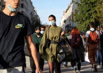 French Nurses’ Poll Paints Grim Picture as Virus Cases Soar | World News