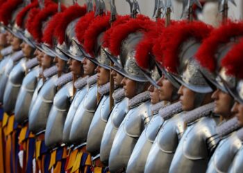 4 Swiss Guards Test Positive as COVID-19 Penetrates Vatican | World News
