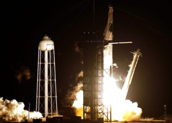 Astronauts make history, craft headed to ISS