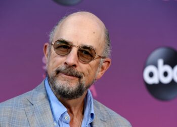‘The Good Doctor’ star Richard Schiff hospitalized with COVID-19