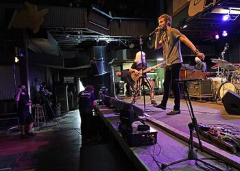 Music venues teetering on edge as pandemic rules limit crowds