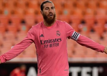 Real Madrid loses 4-1 to Valencia after Carlos