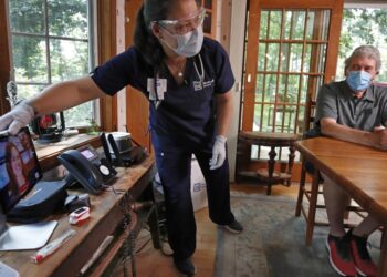 Becky Compton and Molly Sandel column: Nurse practitioners increase access to health care in Virginia | Columnists