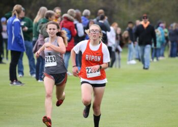 Senior Snapshots: Jasmine Moldenhauer | Sports