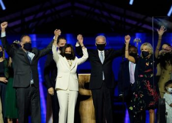 Column: Clothing makes a statement in our political conversation