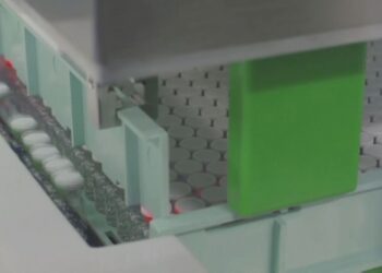 How Will Colorado Health Officials Distribute A COVID-19 Vaccine? – CBS Denver