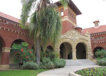 Here are 3 ways for teens to learn about democracy at A.K. Smiley Public Library – Redlands Daily Facts