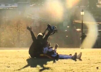 96-year-old World War II veteran celebrates Veterans Day with tandem jump