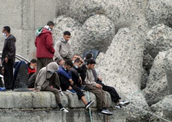 Demonstrators Demand Better Conditions for Canary Islands’ Migrant Arrivals | World News