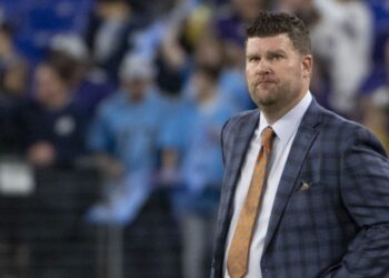 The Jon Robinson pro and con list Titans