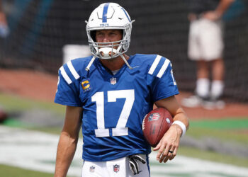 LOOK: Colts’ Philip Rivers makes hilarious attempt at a tackle after Ravens recover fumble