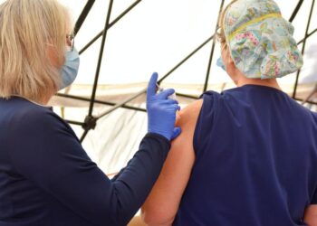 Santa Barbara County officials say 50% of health care workers declined vaccine | Local News