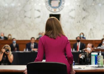 Politics: When Pundits Hold Court