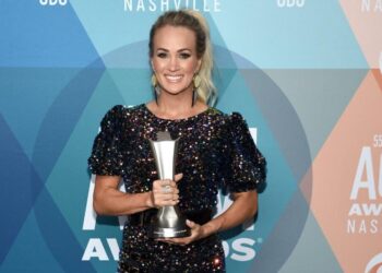 Carrie Underwood felt ‘lucky’ to grow up around 90s grunge | Entertainment