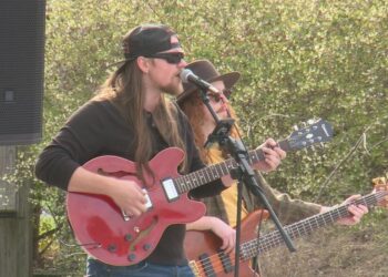 Money raised at music festival donated to Kentucky flood relief