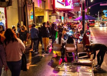 COVID-19: L.A. County health officials urge vigilance before holidays