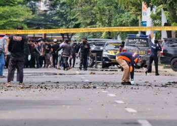 Suicide Bomber Targets Mass in Indonesia, 14 Wounded | World News