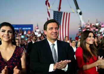 Could Ron DeSantis Be Trump’s G.O.P. Heir? He’s Certainly Trying.