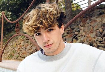 How Surf Mesa, a 20-year-old music producer from Sammamish, created a viral hit