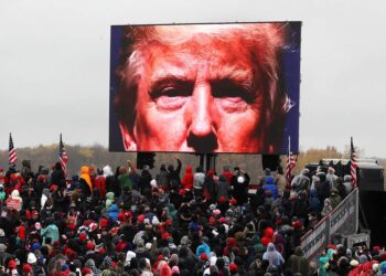 High number of Trump political appointees sought permanent jobs in final year