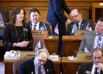 Noem pitches transgender sports ban; lawmakers say not now | Govt-and-politics