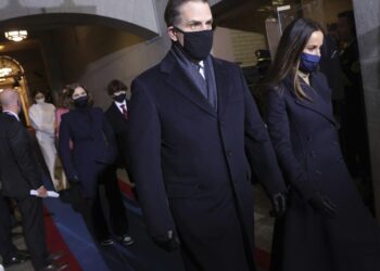 Hunter Biden details lifelong addiction struggle in memoir | Entertainment