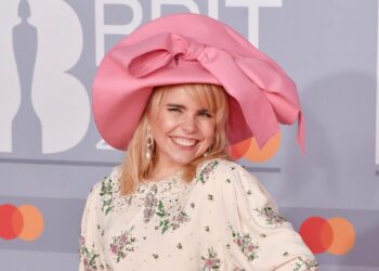 Paloma Faith ‘cries a lot’ over breastfeeding | Entertainment