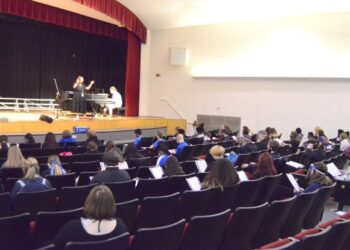 Jackson and Henderson music teachers bring choruses together for choral day | News