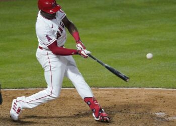 Upton, Angels get lucky bounce, top hot Mercedes, White Sox | Sports