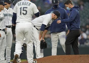 Mariners’ Paxton leaves after 24 pitches due to elbow injury | Sports