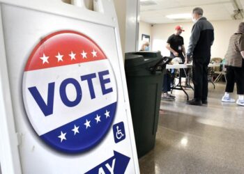 Both sides hope election will mend Normal council rift | Politics