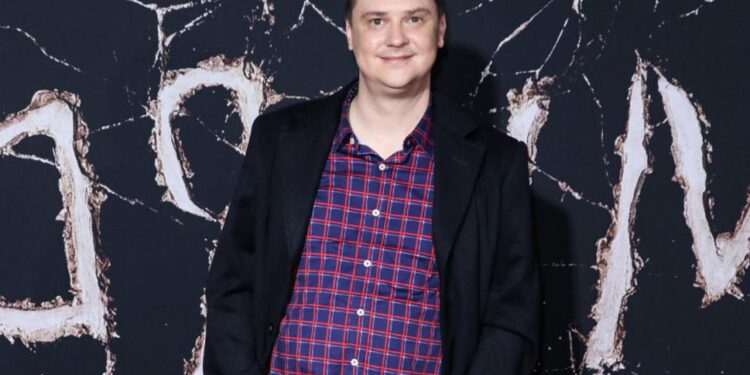 Mike Flanagan directing The Season of Passage | Entertainment