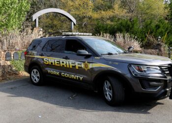 Phillip Adams named as suspect; 5 dead